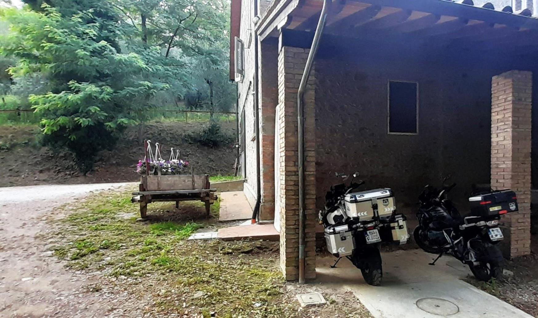 Bed and Breakfast Helichrysum Vinci Exterior foto